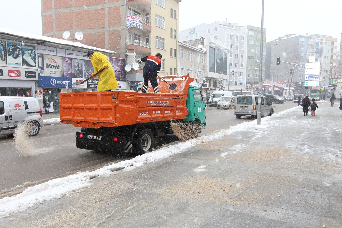 Gebze\'de Kar Alarmı 

