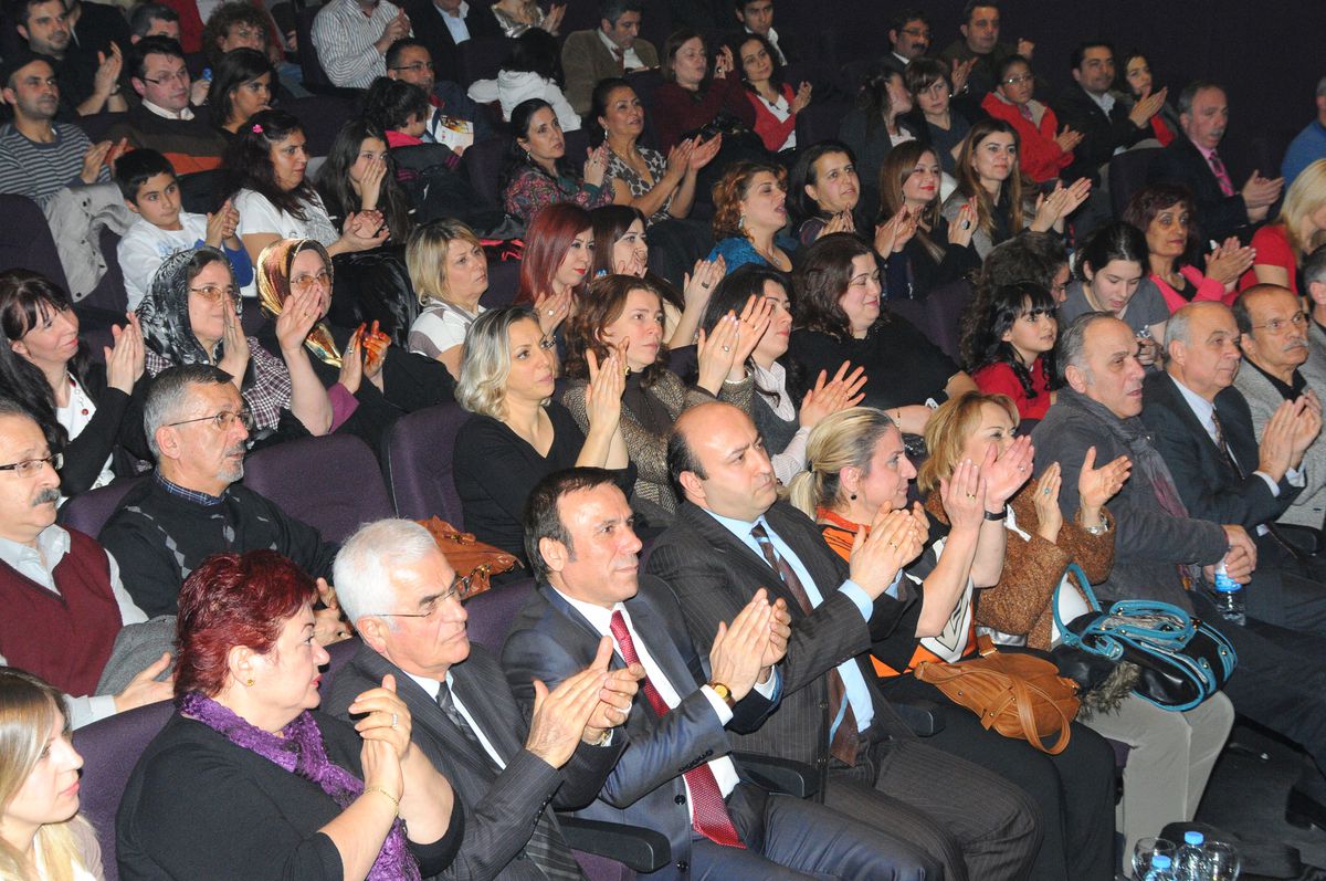 Genç\'ten Sanata Tam Destek