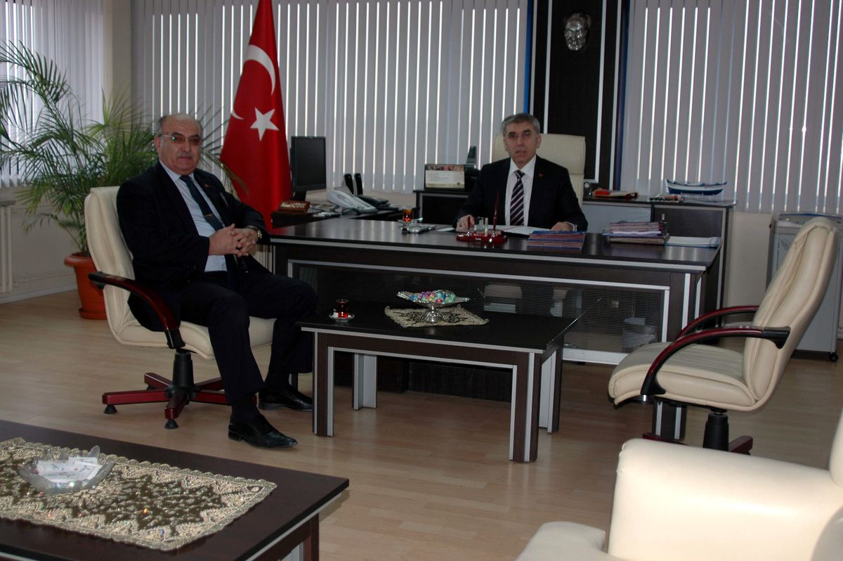 Hacı Ali Yeşilyurttan Emniyet Müdürünü Ziyaret Etti