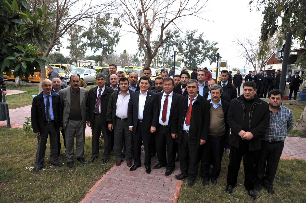 Hava Limanı Taksicilerinden Tütüncü\'ye Teşekkür