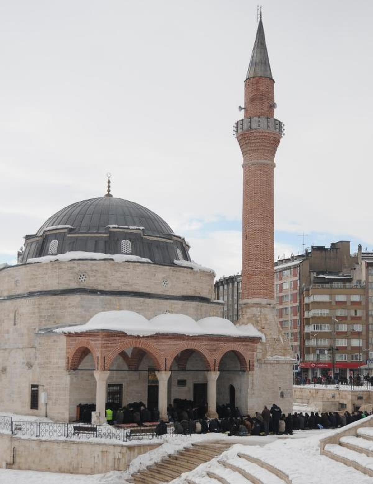 Kar Üstünde Cuma Namazı