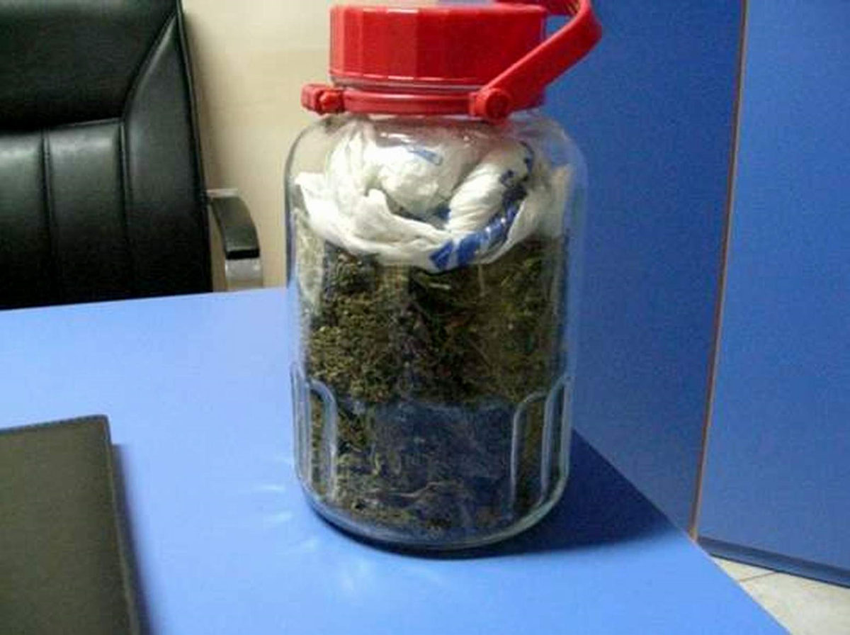 Kuşadası\'nda Uyuşturucu Operasyonu