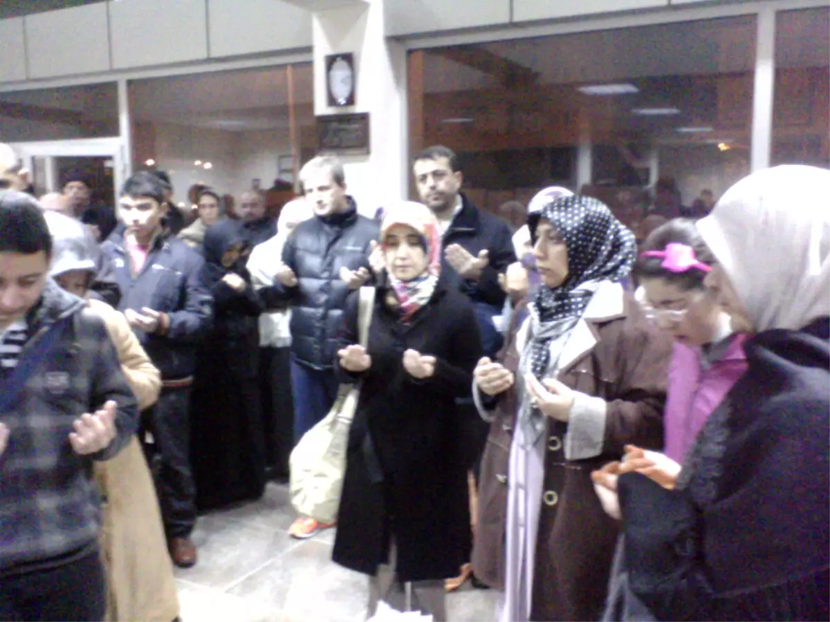 Nevşehir \'De Yılın İlk Umrecileri Dua ve Tekbirlerle Uğurlandı