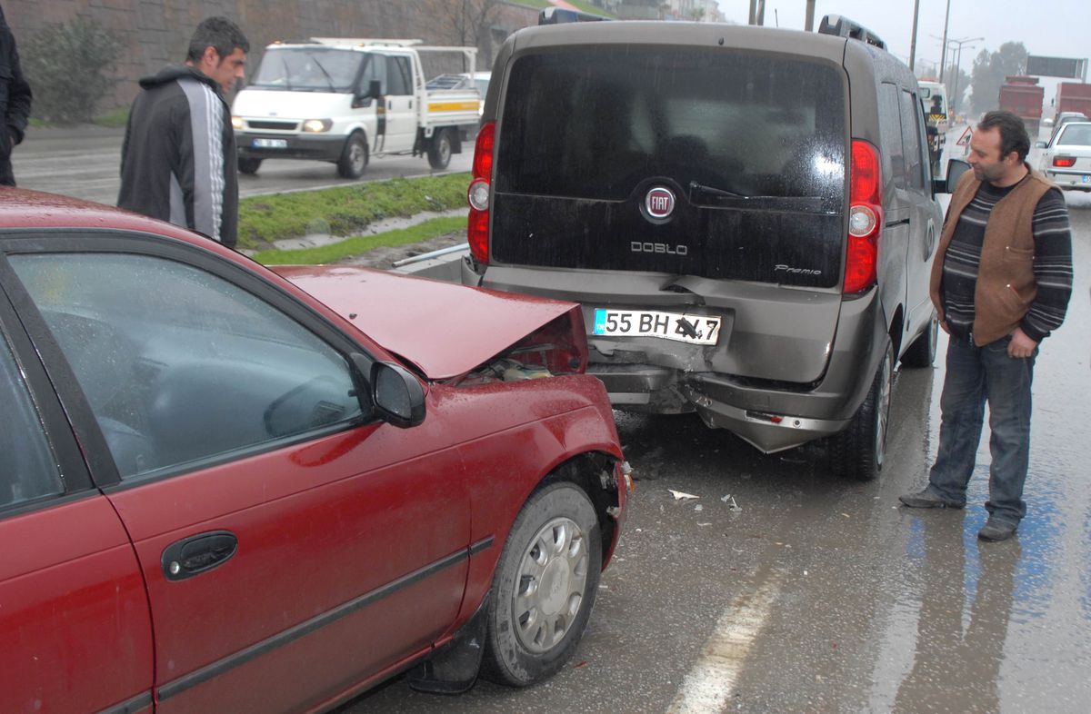 Samsun\'da Trafik Kazası: 7 Yaralı