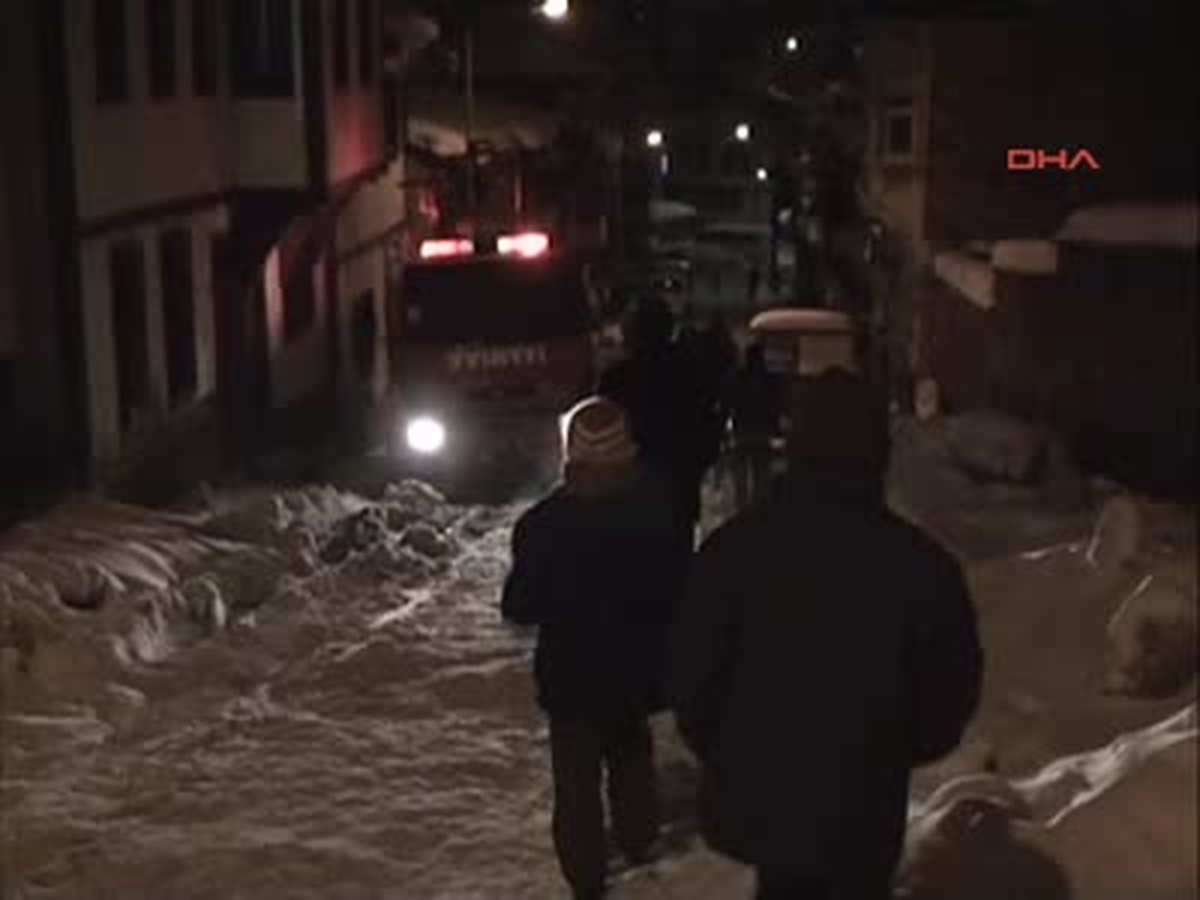 İtfaiye Kara Saplandı!