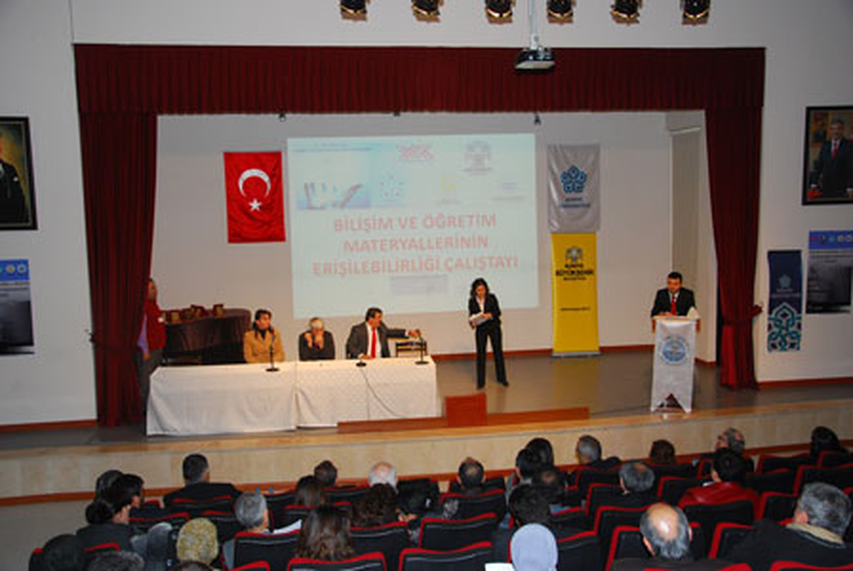 Engelli Öğrencilerin Bilgiye Ulaşımı