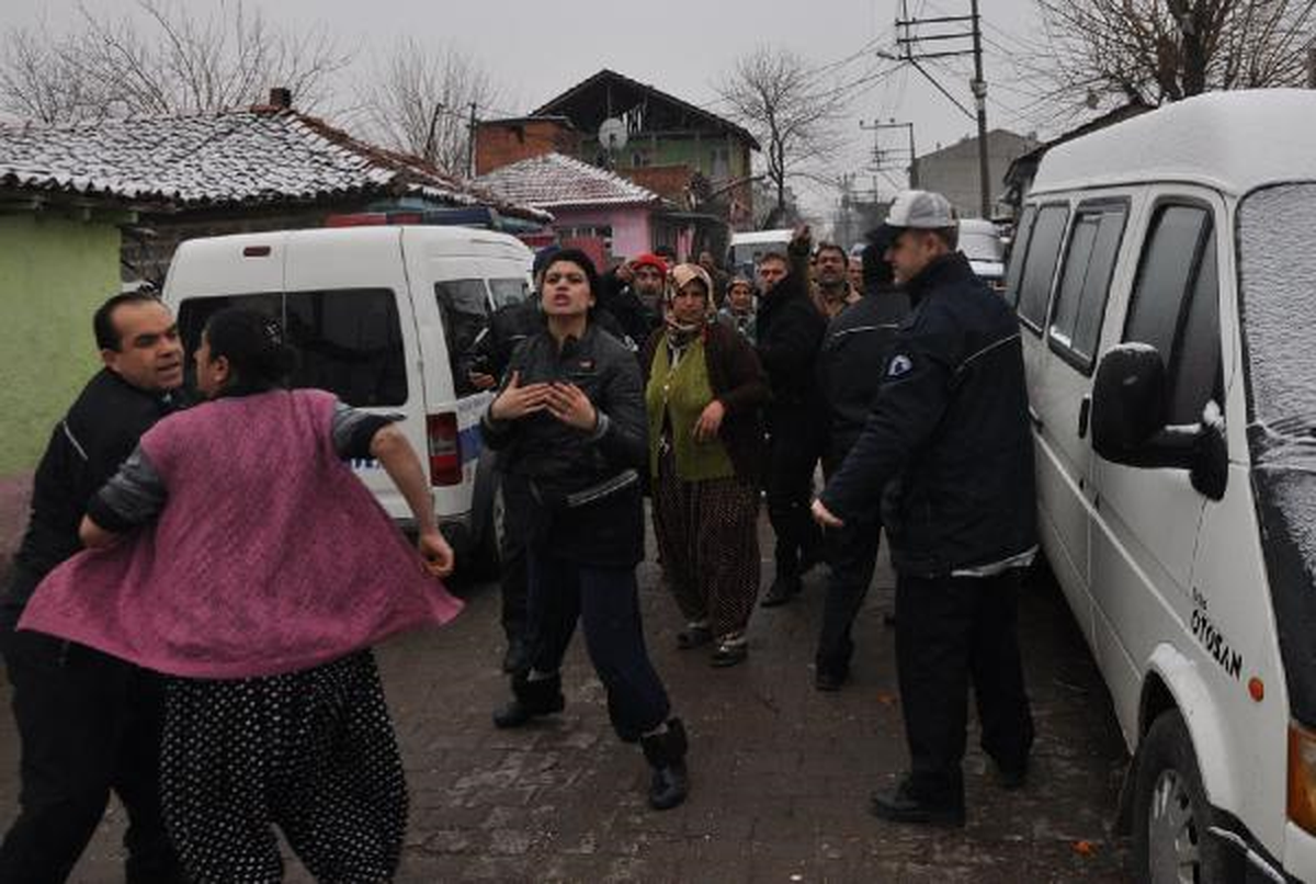 Gönen'de Tüfekli Sokak Kavgası