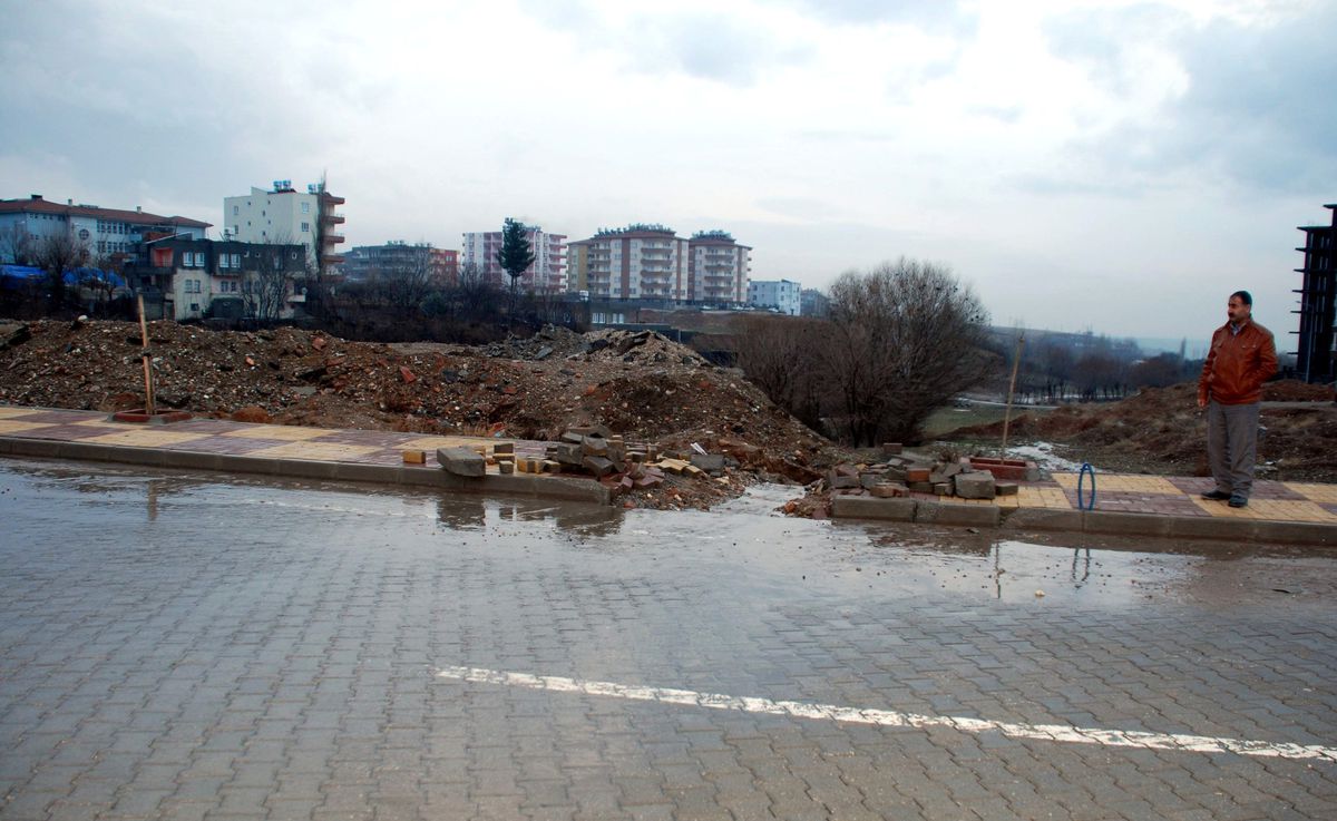 Kahta'da Belediye Su Taşkınları İçin Alarmda