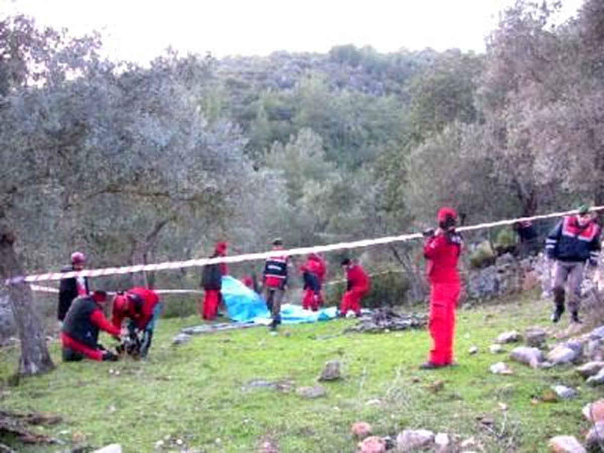 Cesedi Ağaçta Asılı Bulundu