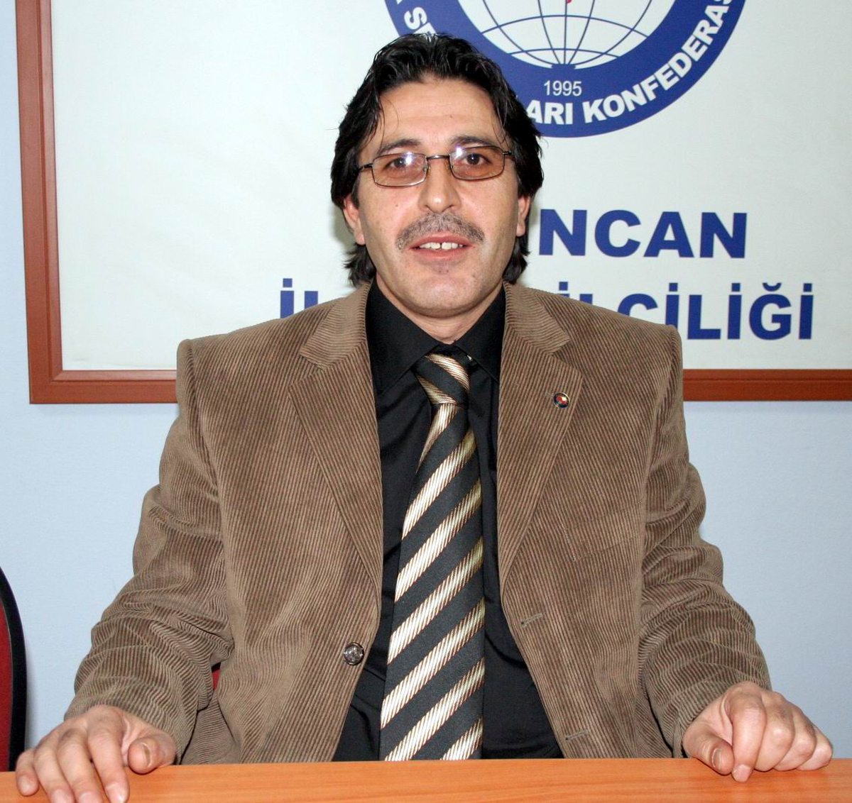 Memur-Sen\'den Toplu Sözleşme Yasa Tasarısına Tepki