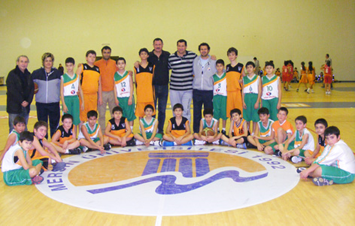Mersin Üniversitesi\'nde Basketbol Şöleni