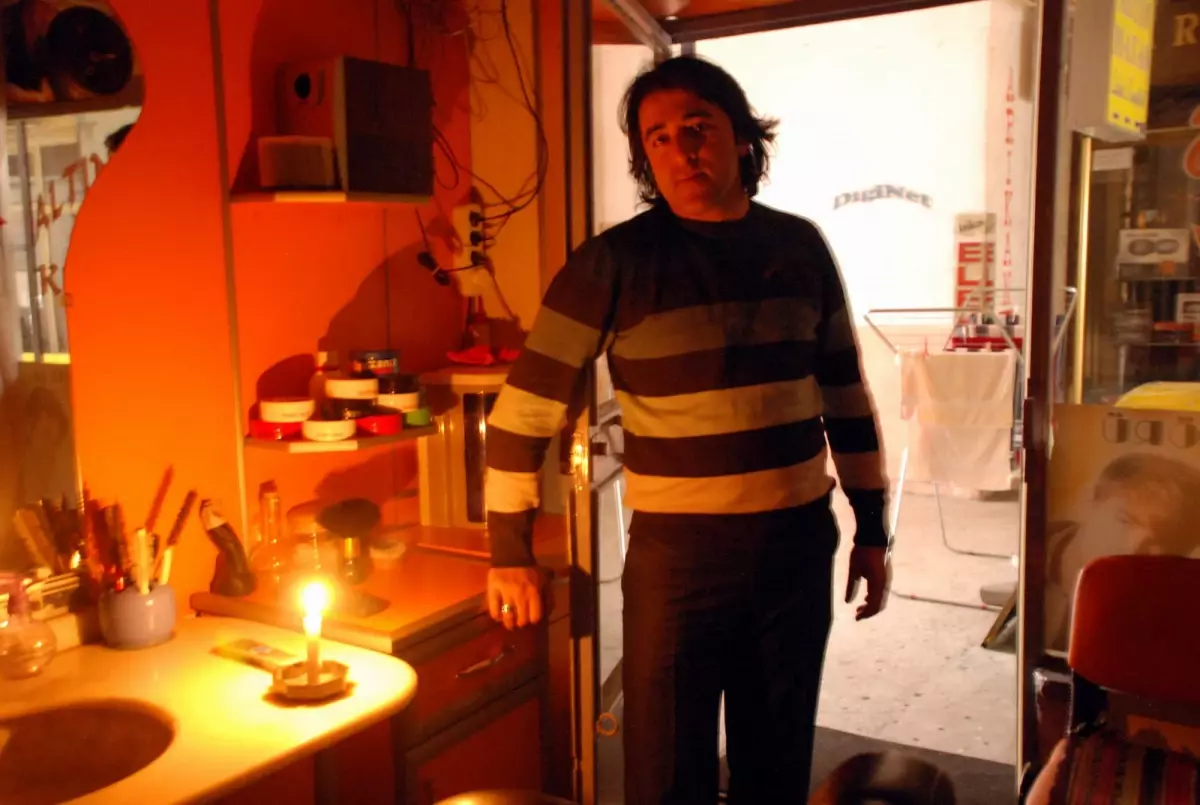 Niğde\'de Elektrik Kesintileri Esnafları Mağdur Ediyor