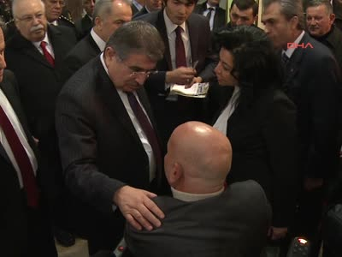Protokol Sırasını Şaşıran Divan Başkanı