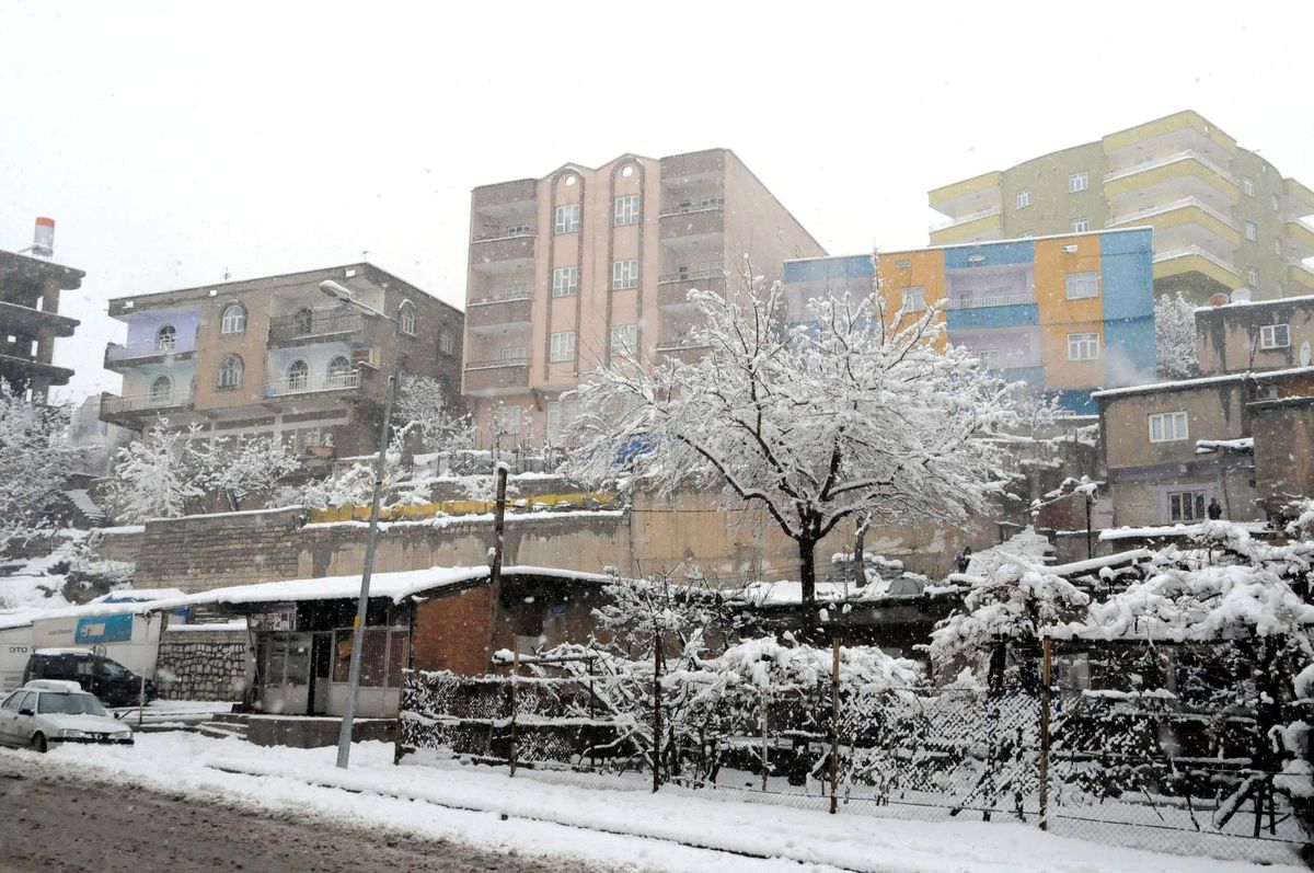 Şırnak\'ta 40 Köy Yolu Ulaşıma Kapandı