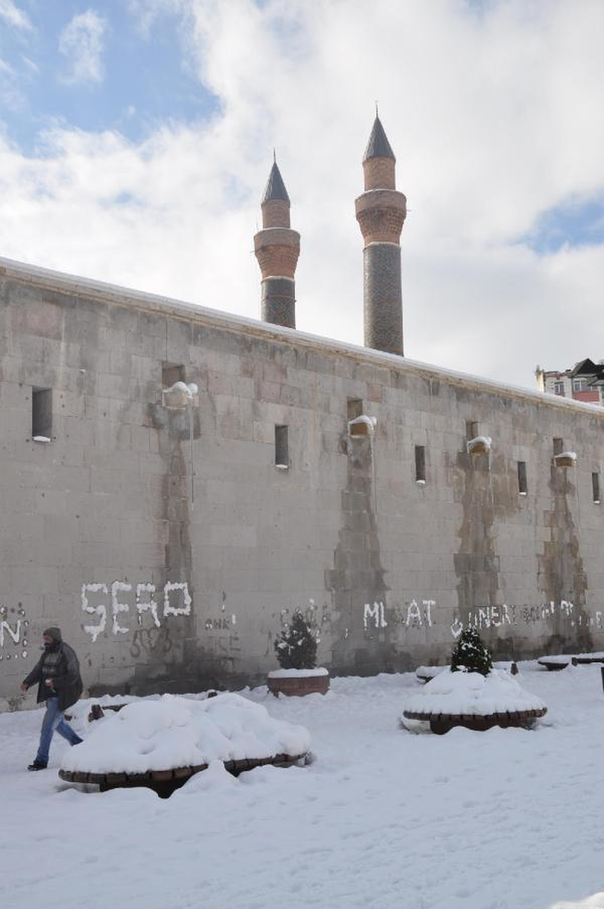Sivas\'ta Kar Vatandaşların Eğlencesi Oldu