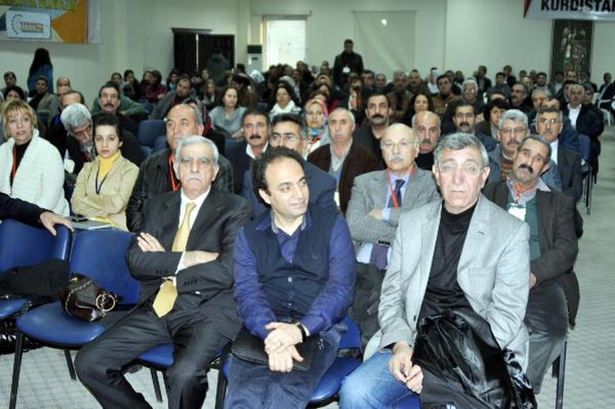 Dtk Sonuç Bildirgesi; Öcalan'a Özgürlük, Demokratik Türkiye, Özerk Kürdistan