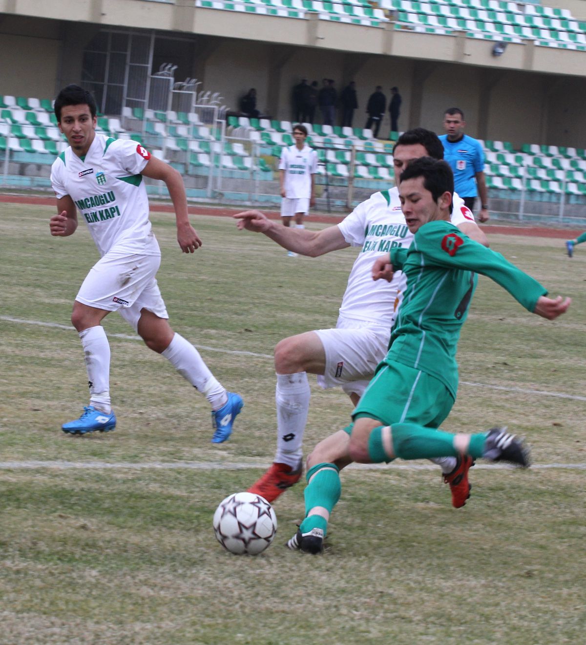 Lider, 3 Puanı 3 Golle Aldı