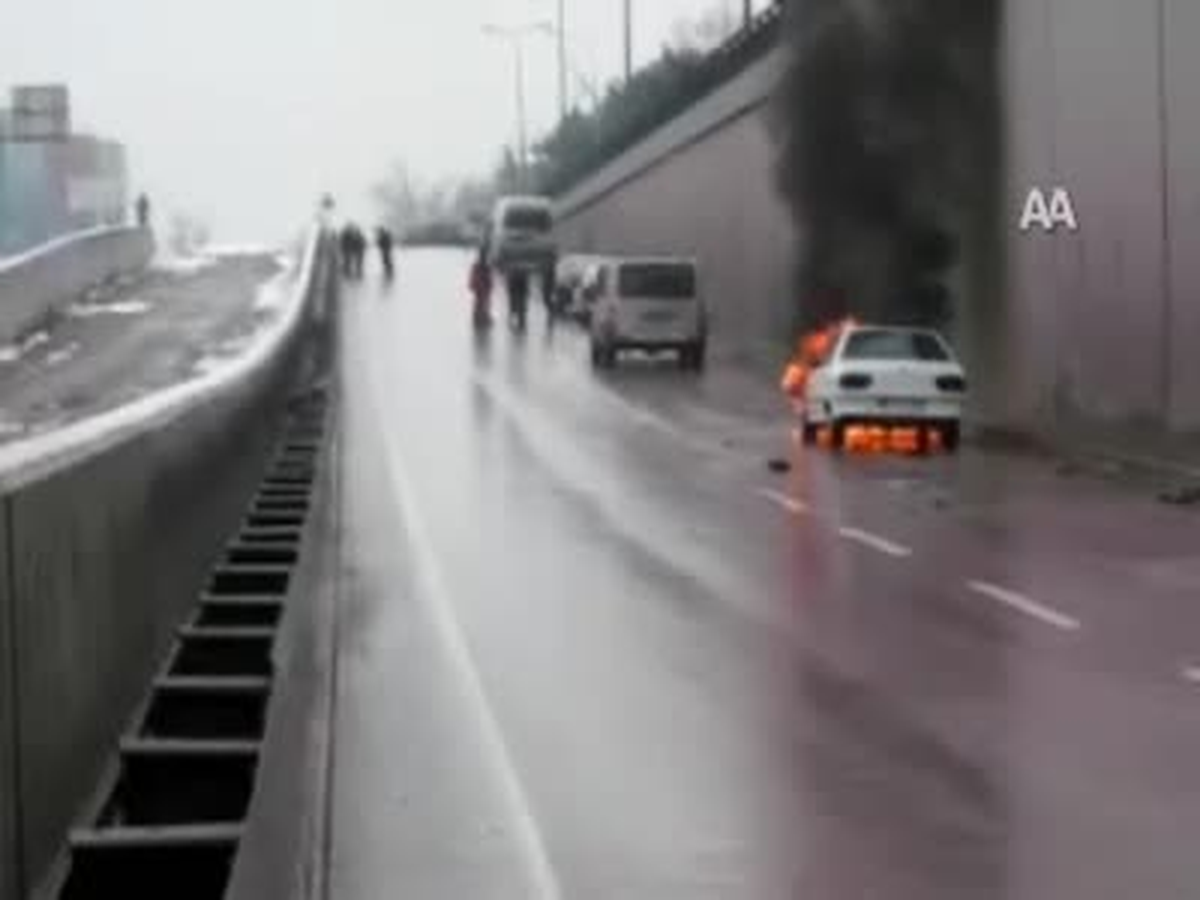 Lpg\'li Araç Alev Alev Yandı