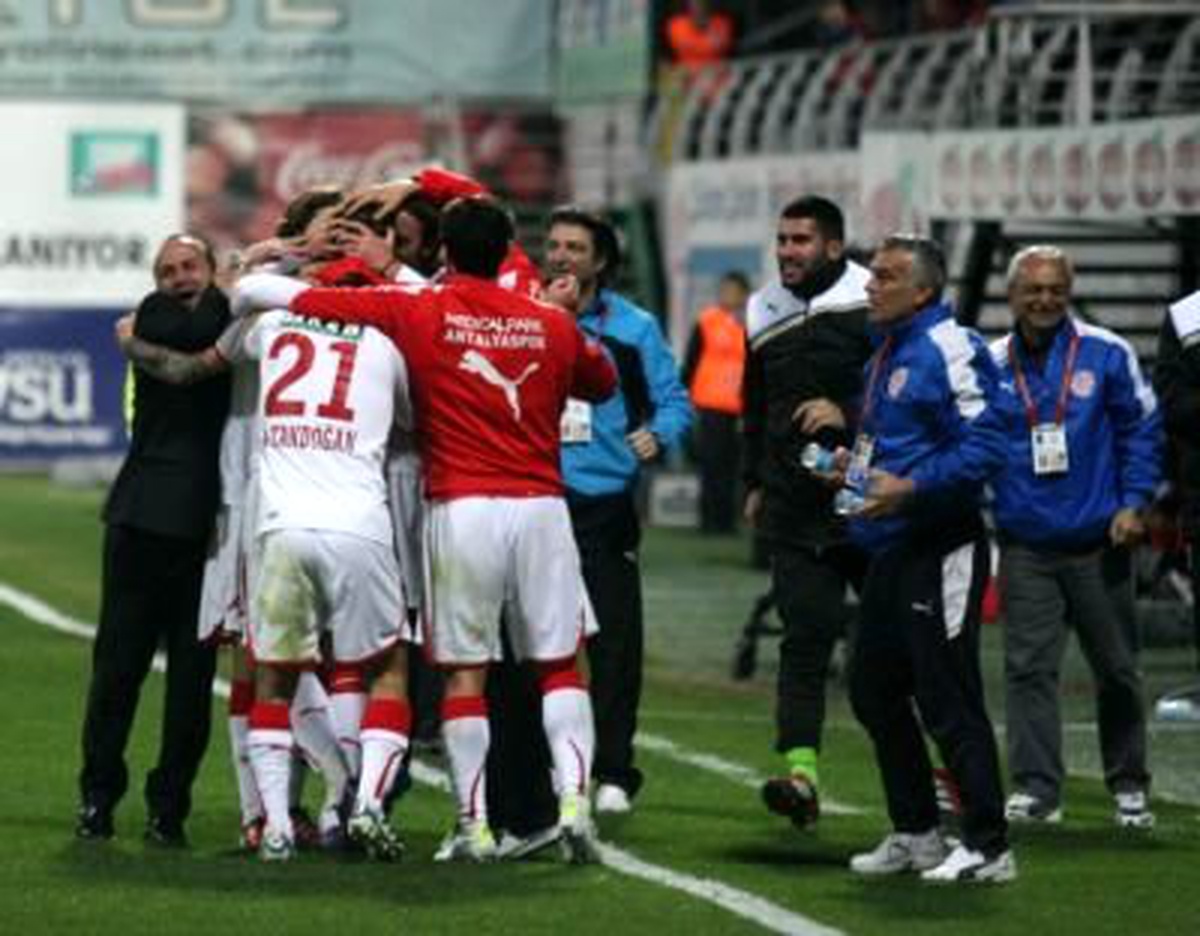 Medical Park Antalyaspor-Gençlerbirliği Soyunma Odaları