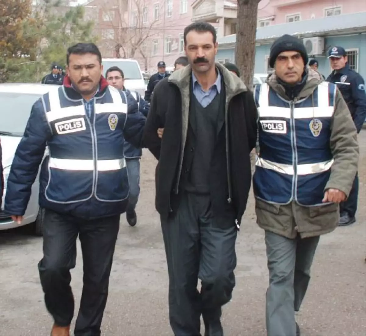 Ölümlü Kavgayla İlgili Aranan Baba- Oğul Yakalandı