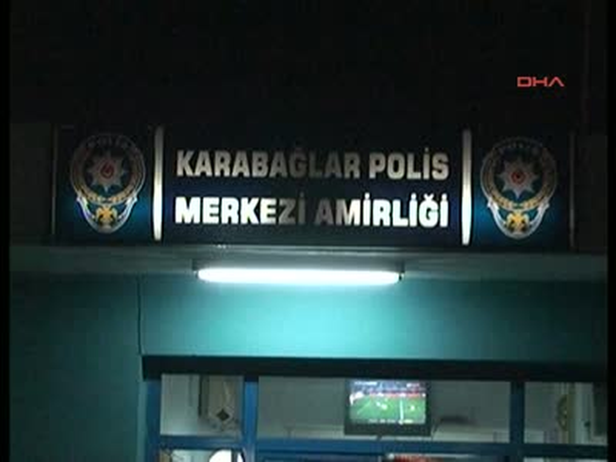 Polisten Kaçanların Otomobilinden 1 Kilo Esrar Çıktı