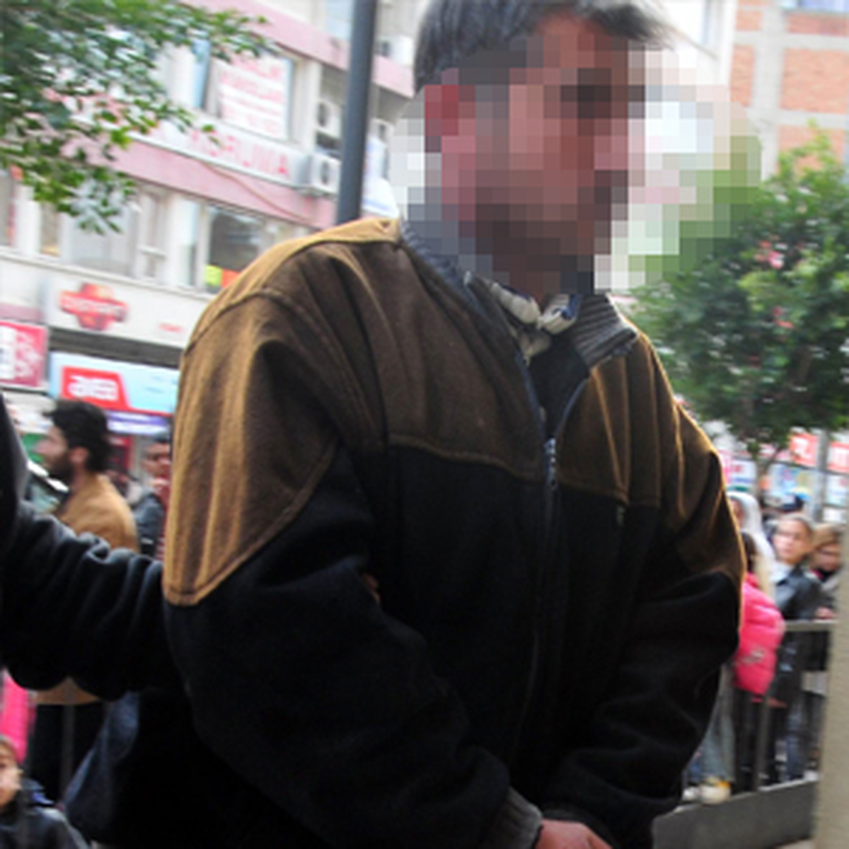 11 Yaşındaki Kıza İğrenç Taciz