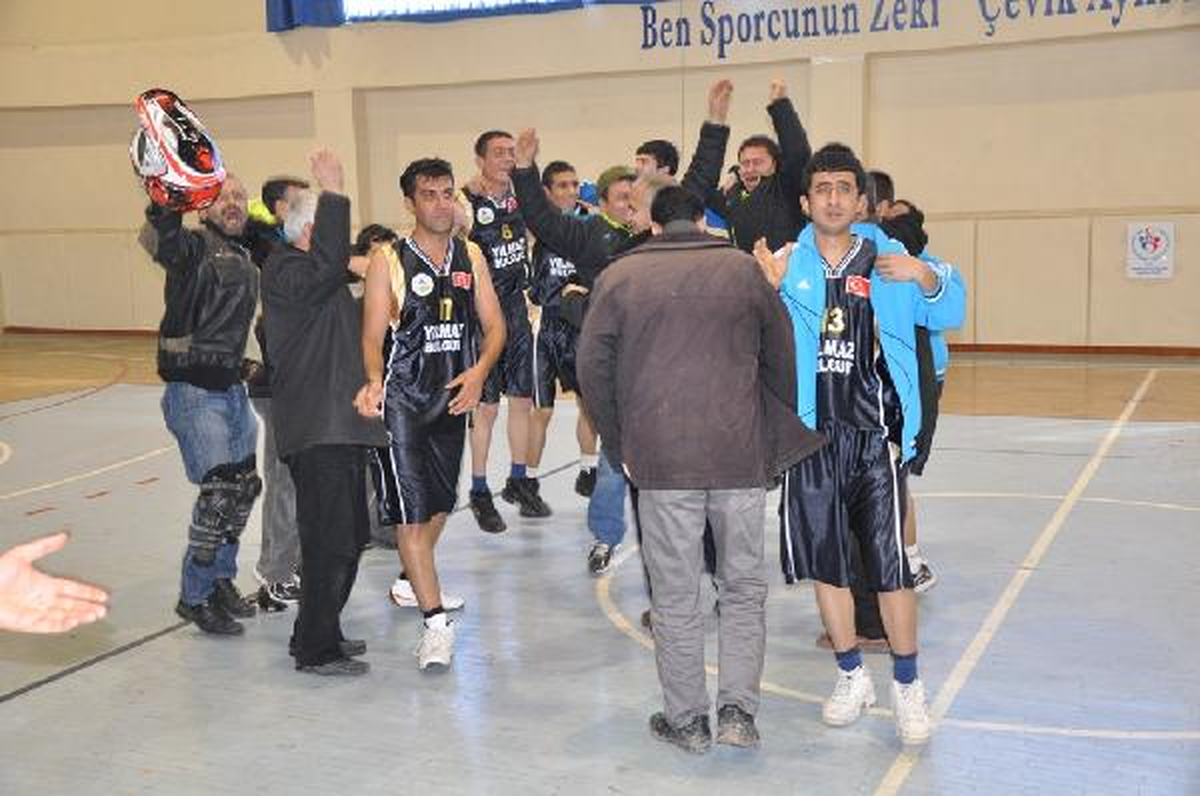 Adıyaman İşitme Engelli Basketbol Takımı Türkiye Şampiyonası\'na Katılmayı Garantiledi