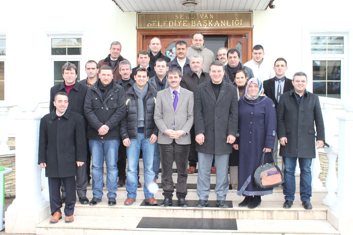 AK Parti Serdivan İlçe Teşkilatı Başkan Alemdar\'ı Zyaret Etti