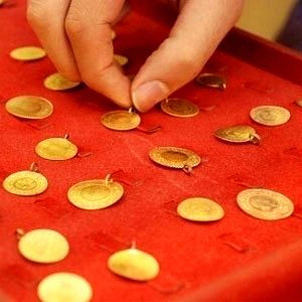 Altının Gramı Yeniden 100 Lira Sınırında
