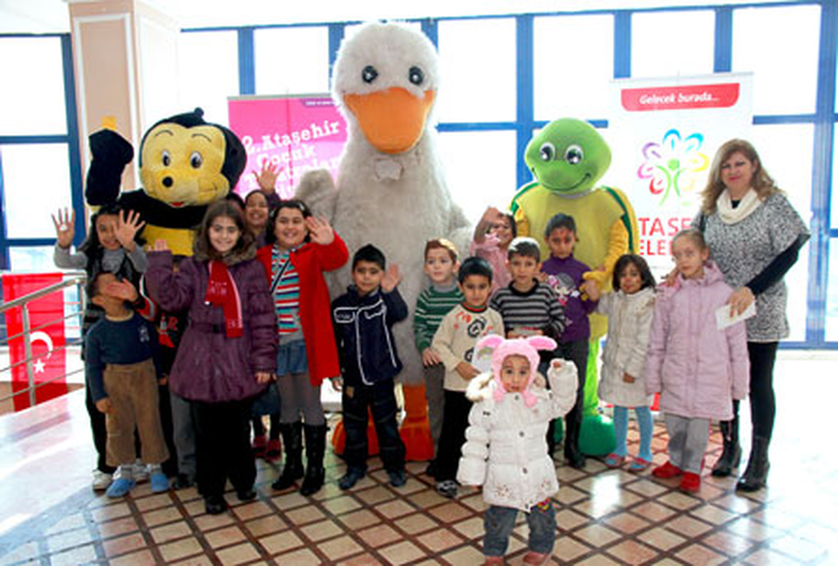 Ataşehirli Çocuklar Tiyatroda Buluşuyor