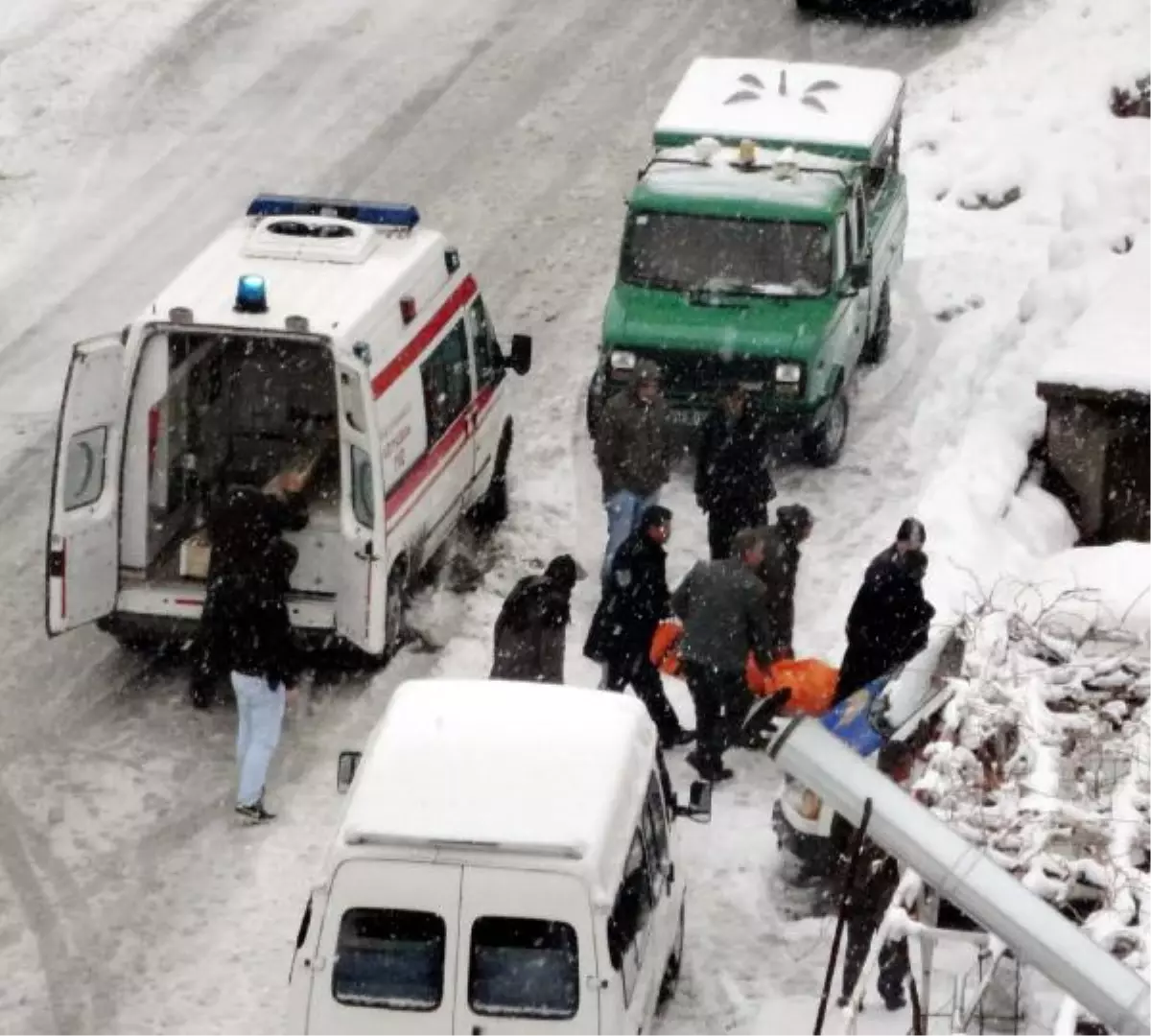 Besni'de Erkek Cesedi Bulundu