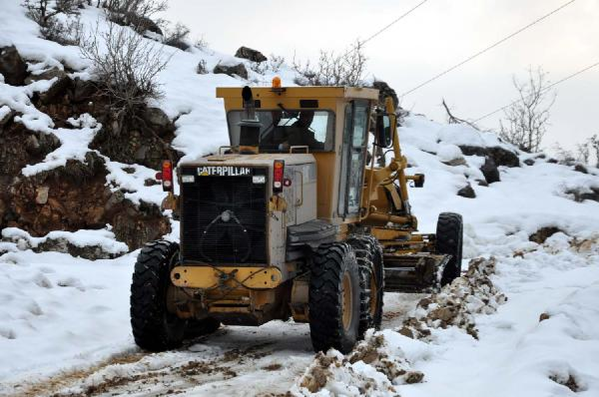 Bitlis\'te 57 Köy Yolu Ulaşıma Kapalı