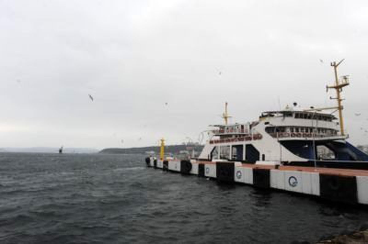 Çanakkale\'de Deniz Ulaşımı Durdu