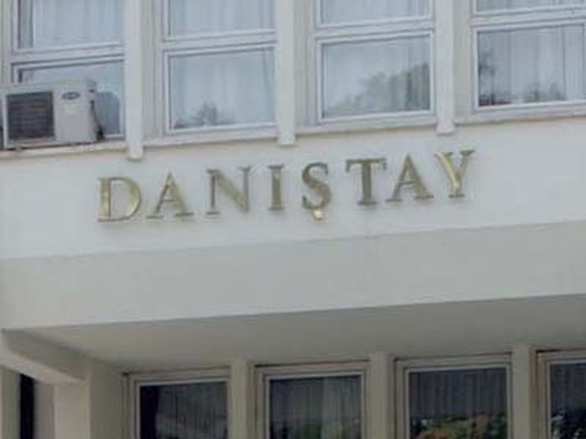 Danıştay Üyesi Ali Öztürk Vefat Etti