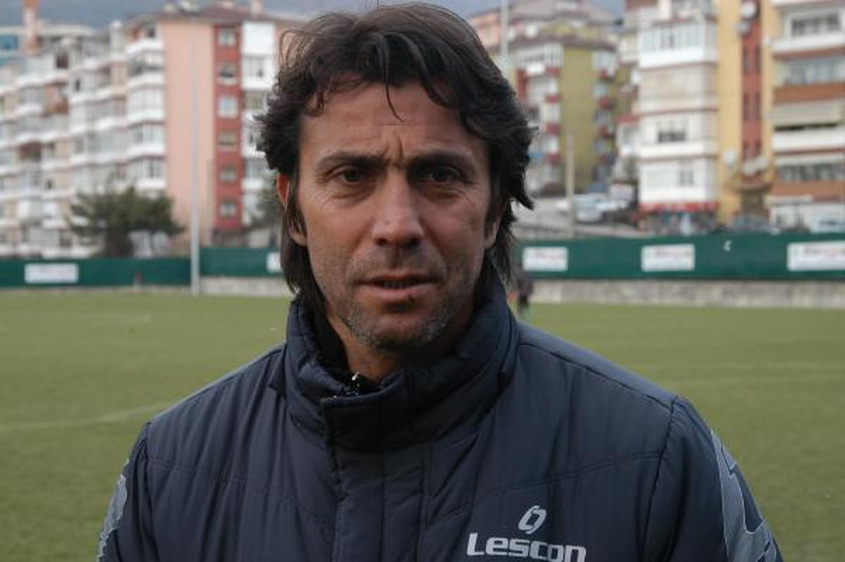 Karabükspor Teknik Direktörü Korkmaz: Deplasmanda Çok Çabuk Teslim Oluyoruz