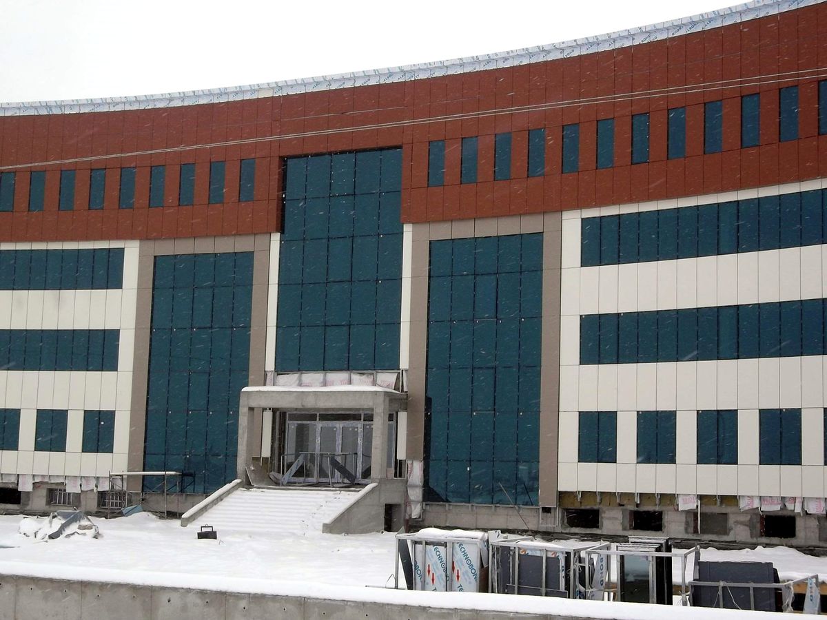 Kars Haydar Aliyev Endüstri Meslek Lisesi'nin Yapımı Devam Ediyor