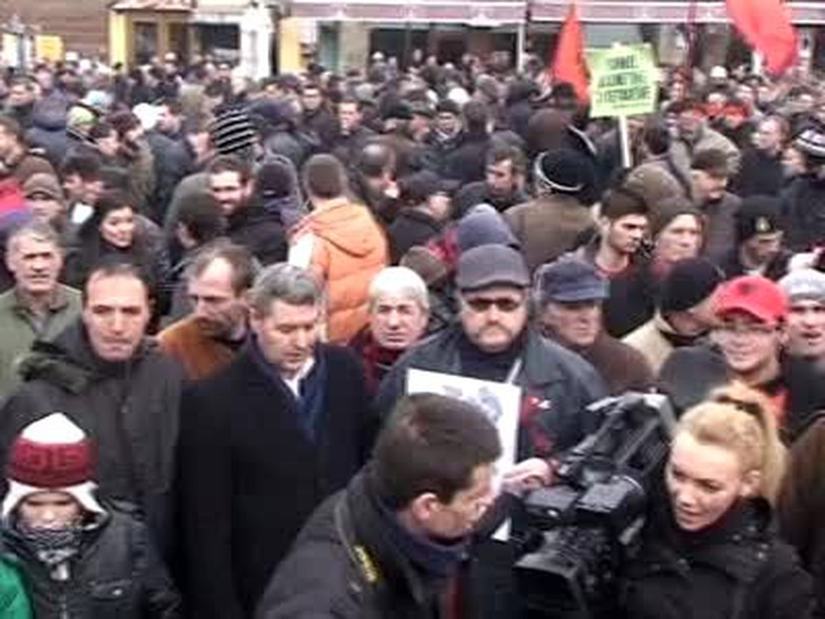Kosovalı Türkler Tepkili