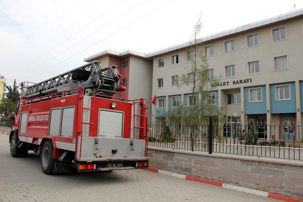 Nazilli Adliyesi\'ndeki Yangın
