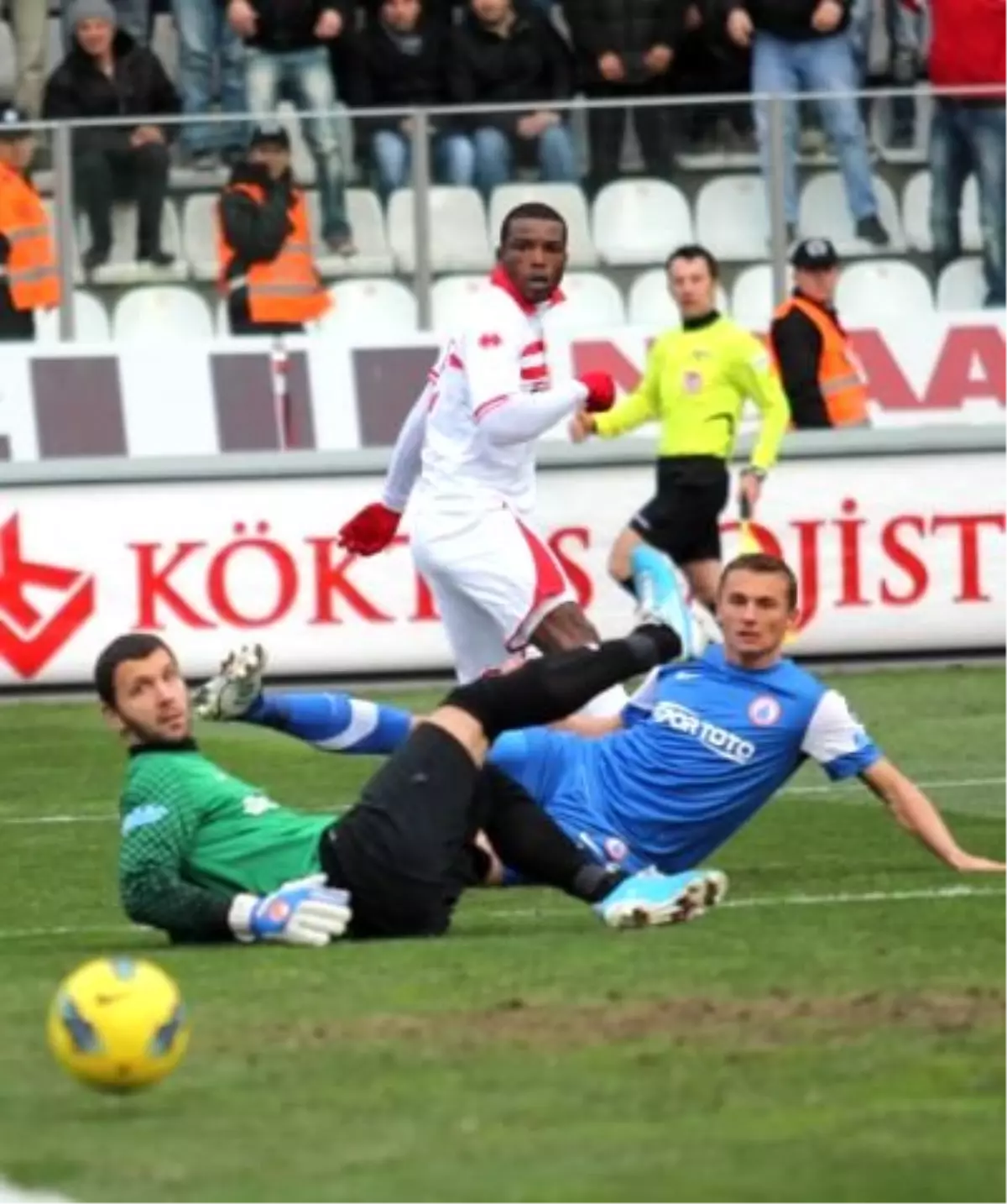Samsunspor - İstanbul Büyükşehir Belediyespor: 2-4