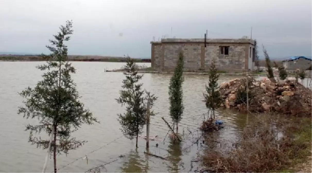 Sel Basan Köylere Gıda Yardımı