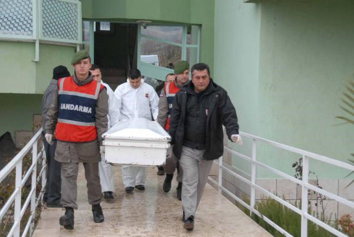 Sevgilisi Terk Edince Canına Kıydı