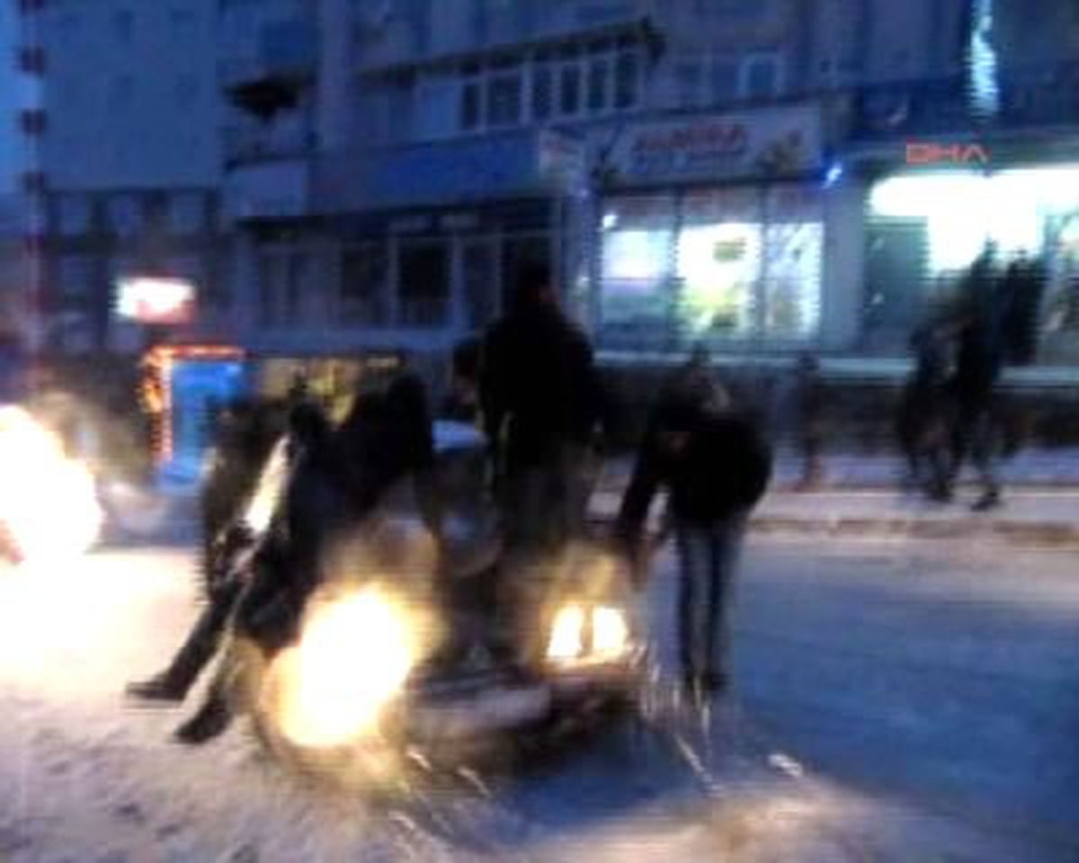Sürücülerin Tehlikeli Kar Önlemleri