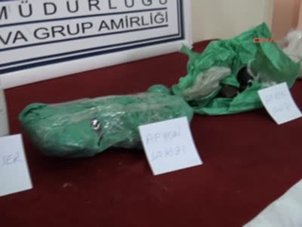 Uyuşturucu Satıcısı Ücretli Öğretmen Yakalandı