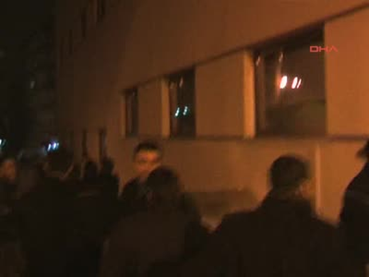 Ambulans Gelmeyince Komuta Merkezini Basmaya Kalktılar
