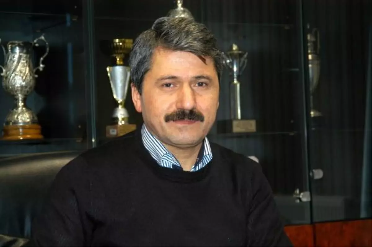 Ankaragücülü Ergin Keleş ve Bora Karabükspor'da