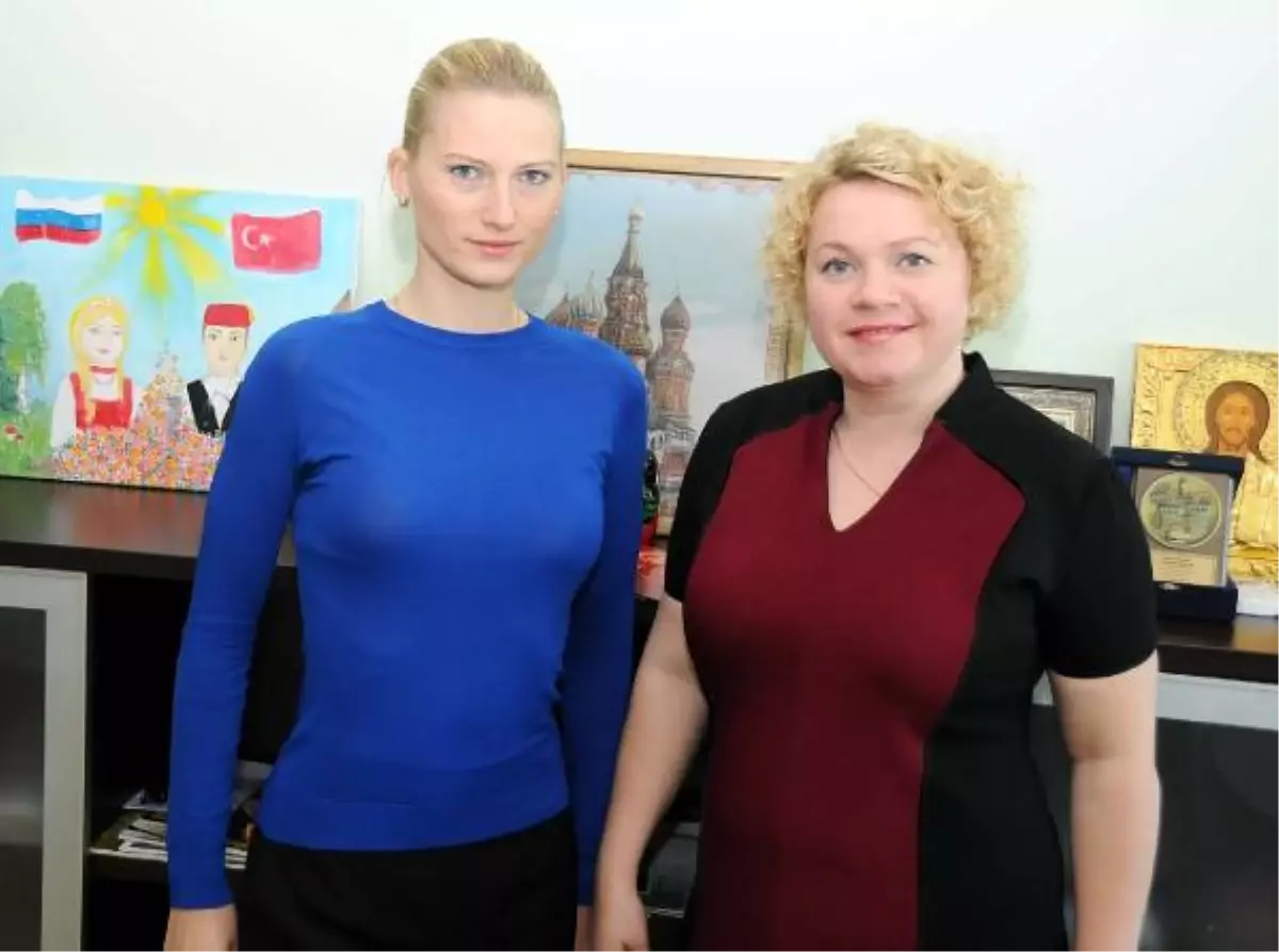 Antalya'da 18 Bin Rus Gelin