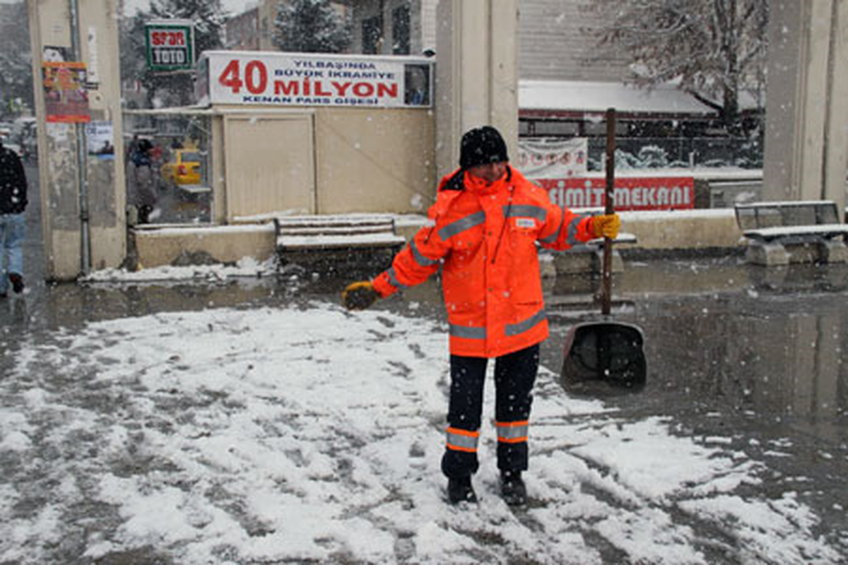 Bakırköy Karla Mücadelede Sınıfı Geçti