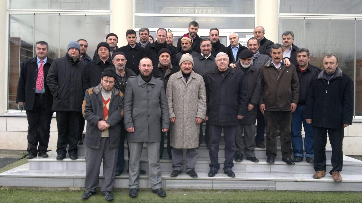 Başkan Nevzat Doğan, Güne Sabah Namazıyla Başlıyor