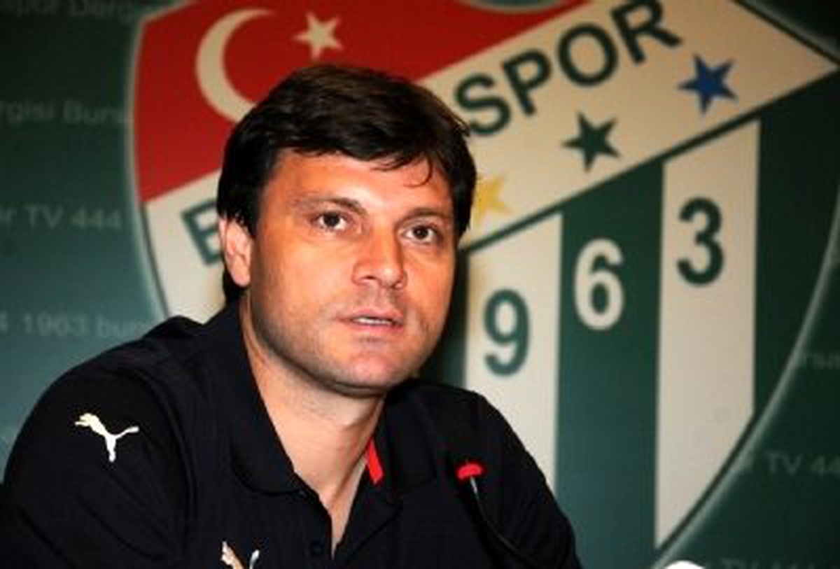 Bursaspor Teknik Direktörü Sağlam Kazanma Hırsını Trabzonspor Maçına da Yansıtacağız