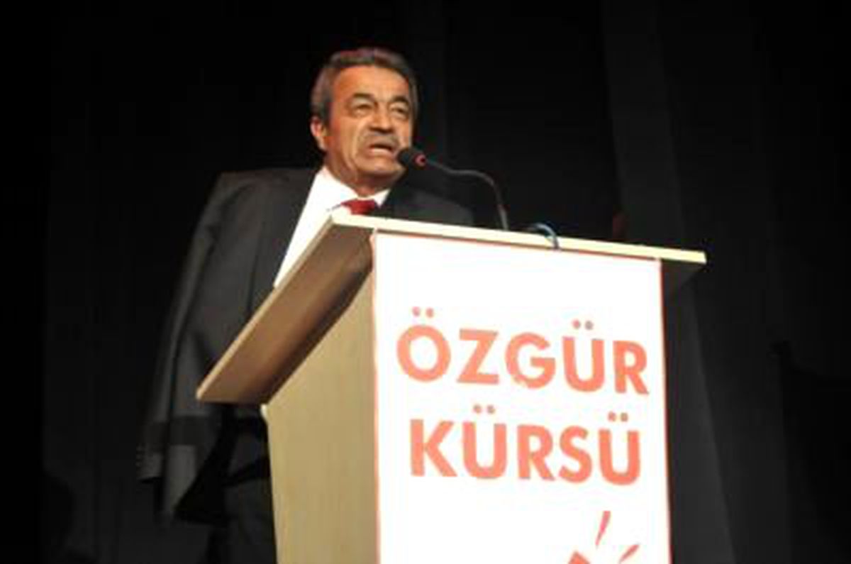 CHP\'li Genç, Ferhat Tunç\'a 20 Bin Liralık Tazminat Davası Açtı